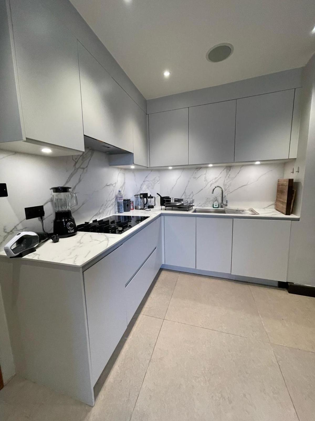 Apartamento Luxury Three Bedroom In Kensington Londres